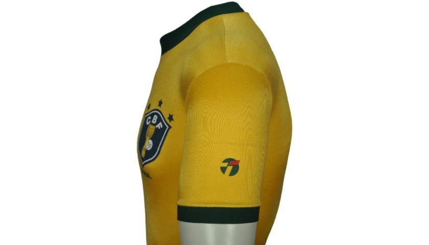 Sócrates' Brazil national team shirt, full display